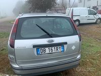 Usata Ford Focus 100 CV (73 kW) 2008 Grigio Station wagon