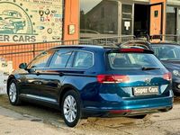 Usata VW Passat 150 CV (110 kW) 2021 Blu Station wagon