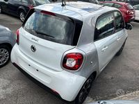 Usata Smart ForFour Passion 71 CV (52 kW) 2016 Bianco Utilitaria