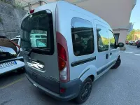 Usata Renault Kangoo Privilege 75 CV (55 kW) 2001 Argento Monovolume