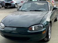 Usata Mazda MX5 110 CV (80 kW) 2000 Verde Cabrio
