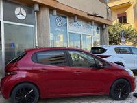 Usata Peugeot 208 Active 81 CV (59 kW) 2018 Rosso Utilitaria