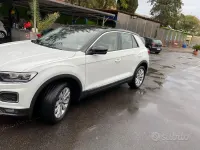 Usata VW T-Roc 150 CV (110 kW) 2019 Bianco SUV