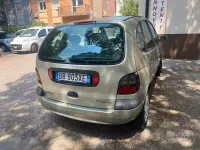 Usata Renault Scénic 90 CV (66 kW) 1999 Giallo Monovolume