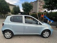 Usata Toyota Yaris Sol 75 CV (55 kW) 2004 Blu/azzurro Utilitaria
