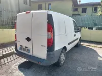 Usata Fiat Doblò 103 CV (75 kW) 2008 Bianco Monovolume