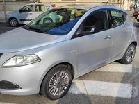 Usata Lancia Ypsilon Gold 69 CV (50 kW) 2012 Grigio metallizzato Utilitaria