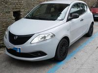 Usata Lancia Ypsilon 69 CV (50 kW) 2021 Grigio Utilitaria