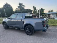 Usata Isuzu D-Max 101 CV (74 kW) 2023 Pick-up