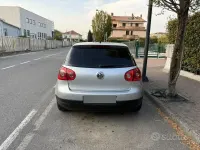 Usata VW Golf V 102 CV (75 kW) 2007 Grigio Berlina