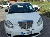 Usata Lancia Ypsilon Platinum 69 CV (50 kW) 2012 Bianco Utilitaria