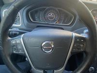 Gebraucht Volvo V40 120 PS (88 kW) 2017 Blau Limousine