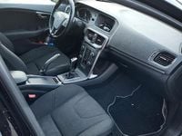 Usata Volvo V40 Kinetic 115 CV (84 kW) 2015 Nero Station wagon