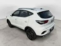 Usata MG ZS Luxury 111 CV (81 kW) 2024 Bianco SUV
