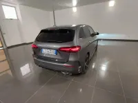 Usata Mercedes B180 AMG line 116 CV (85 kW) 2024 Grigio scuro met. Utilitaria