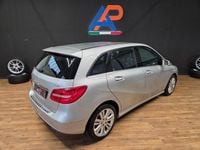 Usata Mercedes B200 Premium 135 CV (99 kW) 2014 Giallo Monovolume