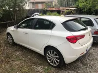 Usata Alfa Romeo Giulietta Distinctive 205 CV (150 kW) 2013 Bianco Utilitaria