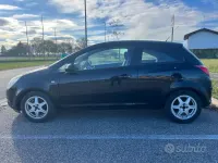 Usata Opel Corsa 80 CV (58 kW) 2008 Nero Utilitaria