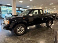 Usata Nissan Navara Premium Edition 133 CV (97 kW) 2008 Nero Pick-up