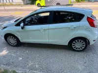 Usata Ford Fiesta 82 CV (60 kW) 2014 Bianco Utilitaria