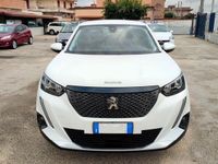 Usata Peugeot 2008 Allure 101 CV (74 kW) 2021 Bianco SUV