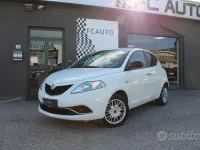 Usata Lancia Ypsilon Gold 69 CV (50 kW) 2017 Bianco Utilitaria