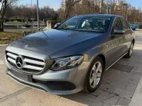 Usata Mercedes E220 Avantgarde 194 CV (142 kW) 2017 Grigio Berlina