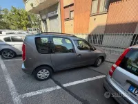 Usata Skoda Roomster 95 CV (69 kW) 2013 Grigio Monovolume