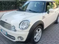 Usata Mini ONE 75 CV (55 kW) 2009 Beige Utilitaria