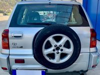 Usata Toyota RAV4 Sol 116 CV (85 kW) 2003 Argento metallizzato SUV