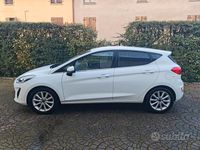 Usata Ford Fiesta Titanium 85 CV (62 kW) 2019 Bianco Utilitaria
