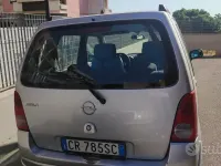 Usata Opel Agila 60 CV (44 kW) 2004 Grigio Monovolume