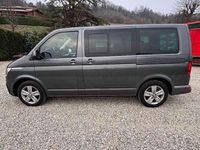 Usata VW Multivan Comfortline 150 CV (110 kW) 2021 Grigio Furgone