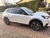 Usata Peugeot e-2008 Allure 100 kW (136 CV) 2022 Bianco SUV