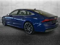 Usata Audi A7 286 CV (210 kW) 2023 Blu/azzurro Berlina