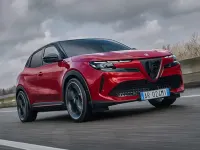 Nuova Alfa Romeo GT Junior 145 CV (106 kW) 2026 Argento SUV