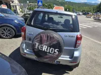 Usata Daihatsu Terios 86 CV (63 kW) 2007 Argento SUV