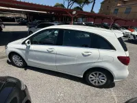 Usata Mercedes B180 Premium 109 CV (80 kW) 2015 Bianco Utilitaria