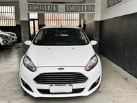 Usata Ford Fiesta Titanium 75 CV (55 kW) 2014 Bianco Utilitaria