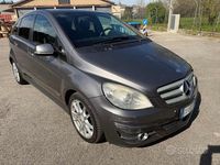 Usata Mercedes B180 Chrome 108 CV (79 kW) 2009 Grigio Monovolume