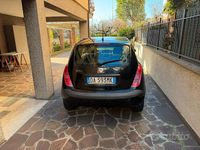 Usata Lancia Ypsilon 60 CV (44 kW) 2005 Nero Utilitaria