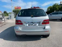 Usata Mercedes B150 95 CV (69 kW) 2008 Argento Monovolume