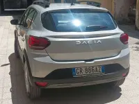 Usata Dacia Sandero Essentiel 101 CV (74 kW) 2023 Argento Berlina
