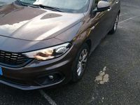 Usata Fiat Tipo 120 CV (88 kW) 2017 Marrone Berlina