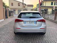 Usata Mercedes A180 Business 116 CV (85 kW) 2019 Grigio Berlina