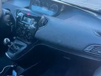 Usado Lancia Ypsilon 69 HP (50 kW) 2021 Citadino