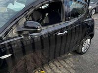 Usata Lancia Ypsilon Platinum 95 CV (69 kW) 2012 Nero Utilitaria