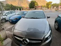 Usata Mercedes A180 109 CV (80 kW) 2017 Grigio Utilitaria