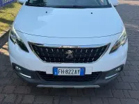 Usata Peugeot 2008 GT-line 99 CV (72 kW) 2017 Bianco SUV
