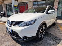 Usata Nissan Qashqai Tekna 131 CV (96 kW) 2016 Bianco SUV